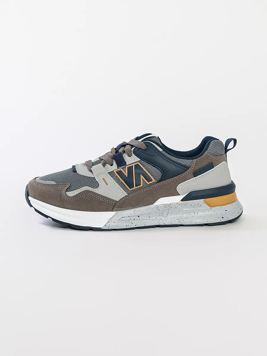 Кроссовки комбинированные в стиле колор-блок